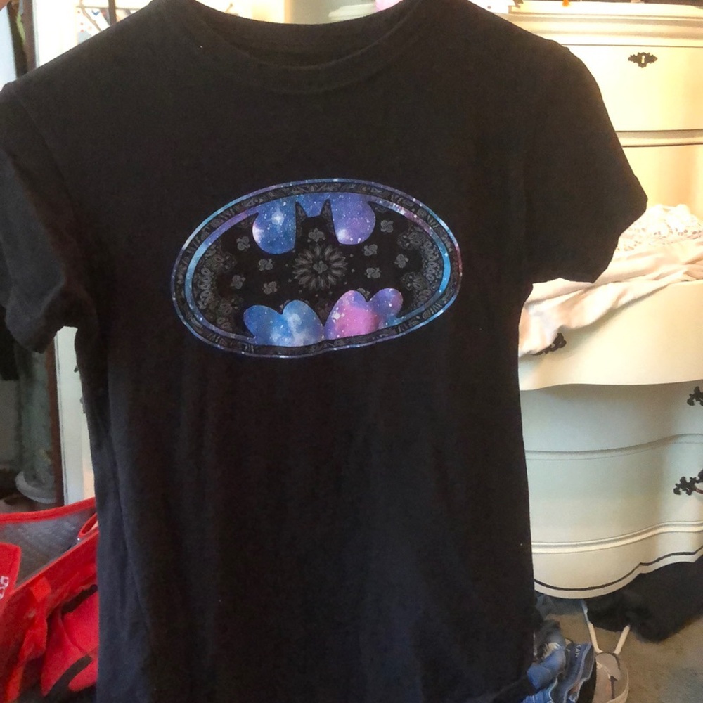 Black tshirt